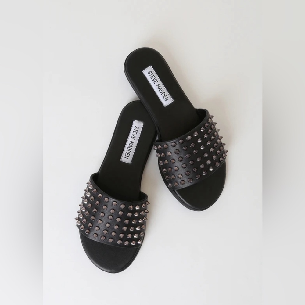 Steven madden black slides with metal spikes